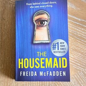The Housemaid by Freida McFadden Book